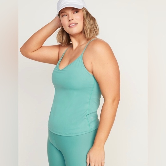 NWT! Black PowerSoft Strappy Shelf-Bra Tank Top - Size Medium 🤎 - Picture 9 of 13